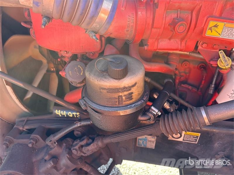 Kenworth T680 4x2 S/A Day Cab Truck Tractor Cabezas tractoras