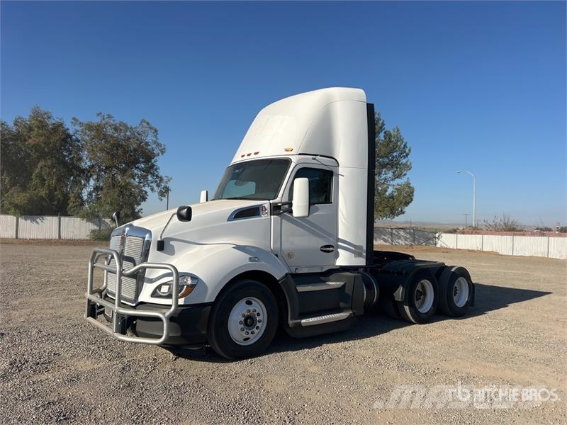 Kenworth T680 6x4 T/A Day Cab Truck Tractor Prime Movers