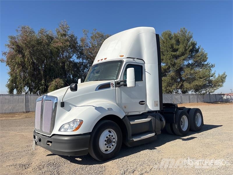 Kenworth T680 6x4 T/A Day Cab Truck Tractor Prime Movers