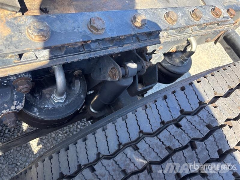 Kenworth T680 6x4 T/A Day Cab Truck Tractor 牵引车