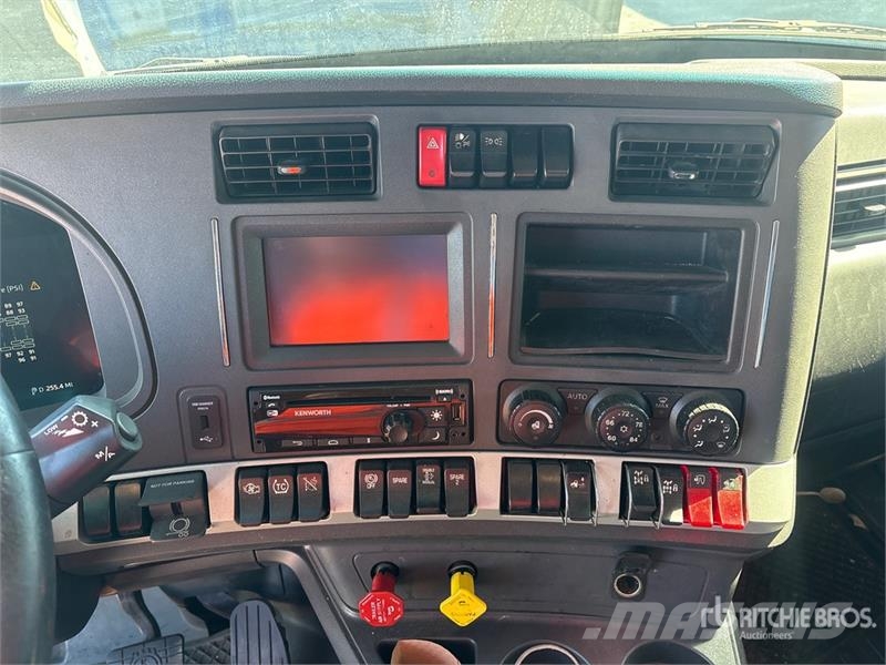 Kenworth T680 6x4 T/A Day Cab Truck Tractor Ciągniki siodłowe