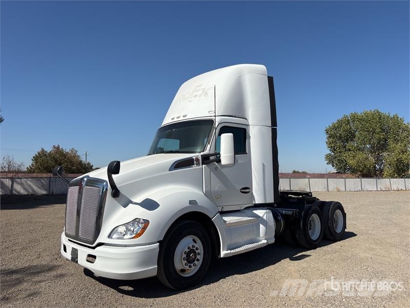 Kenworth T680 6x4 T/A Day Cab Truck Tractor Sattelzugmaschinen