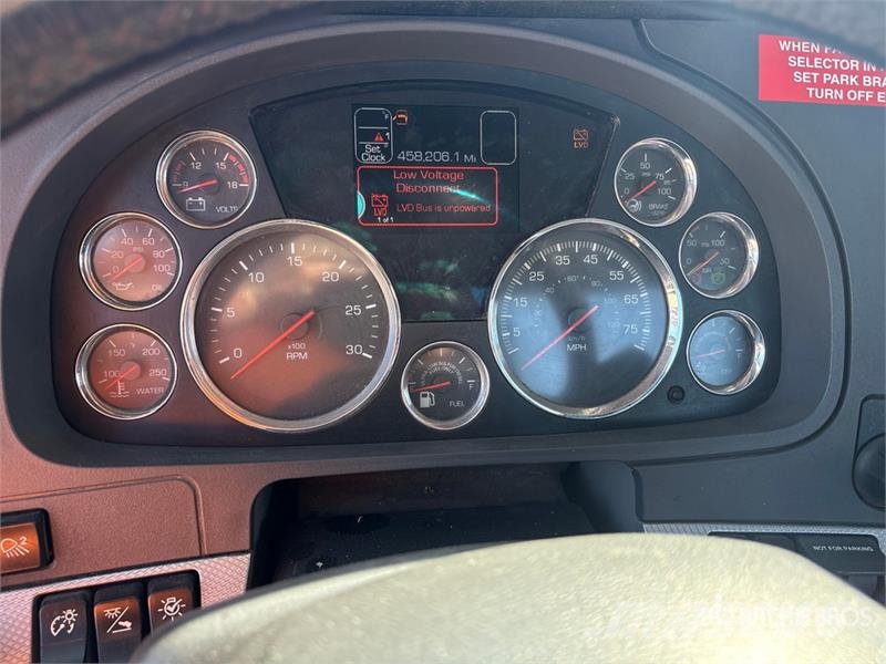 Kenworth T680 6x4 T/A Day Cab Truck Tractor Prime Movers