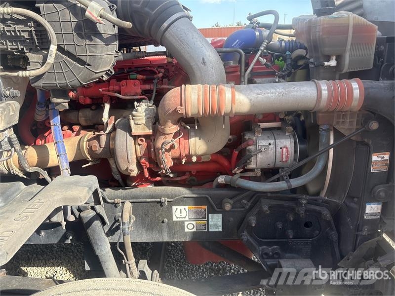 Kenworth T680 T/A Day Cab Truck Tractor Sattelzugmaschinen