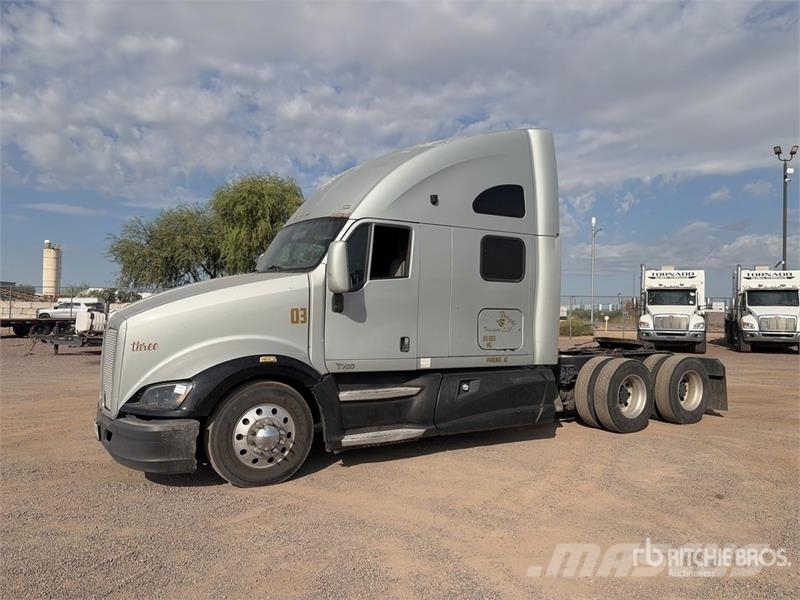 Kenworth T700 Motrici e Trattori Stradali