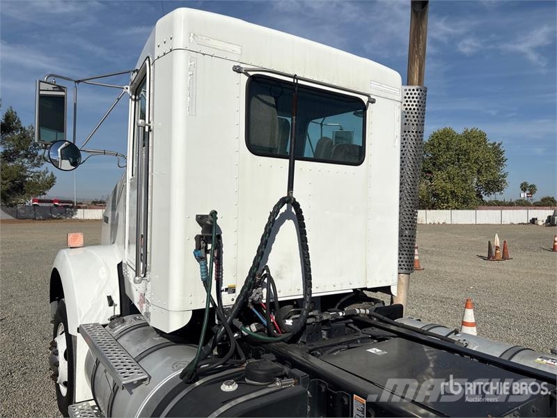 Kenworth T800 Vilcēji