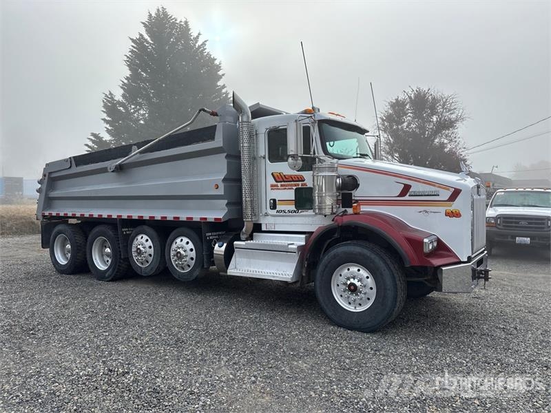 Kenworth T800 شاحنات قلابة