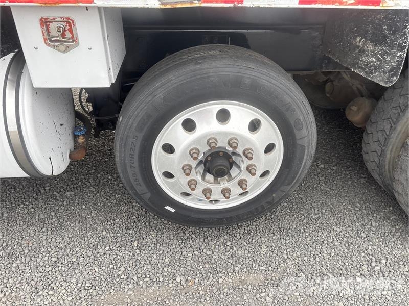 Kenworth T800 معدات النقل - غير ذلك
