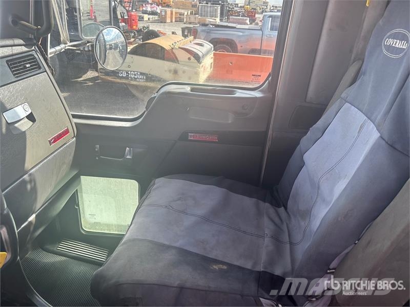 Kenworth T800 Kombinované/Čerpací cisterny