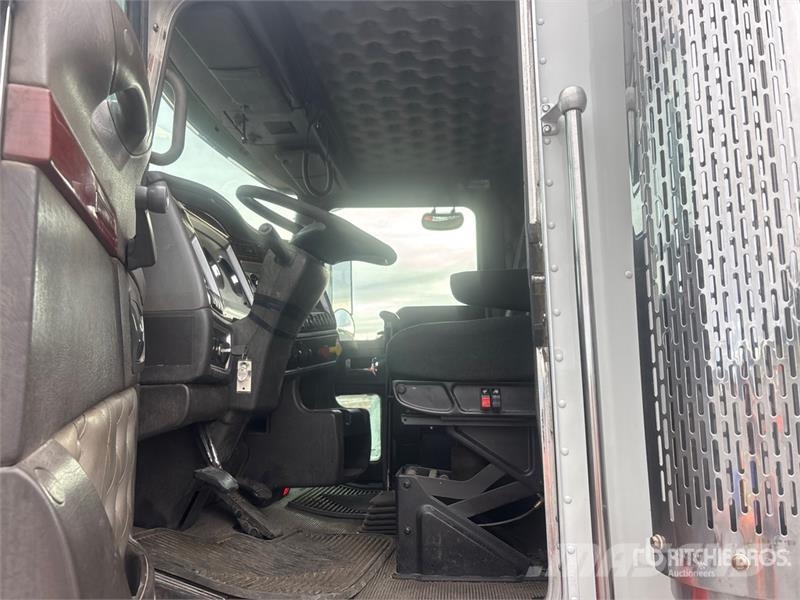 Kenworth T800 معدات النقل - غير ذلك