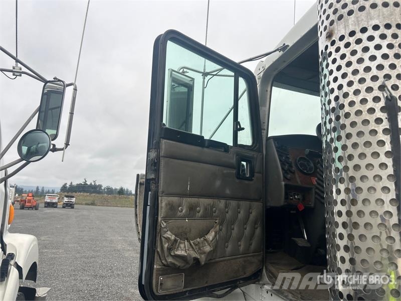 Kenworth T800 Vilcēji