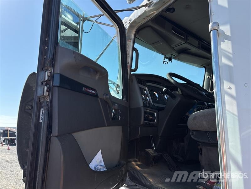 Kenworth T800 Prime Movers