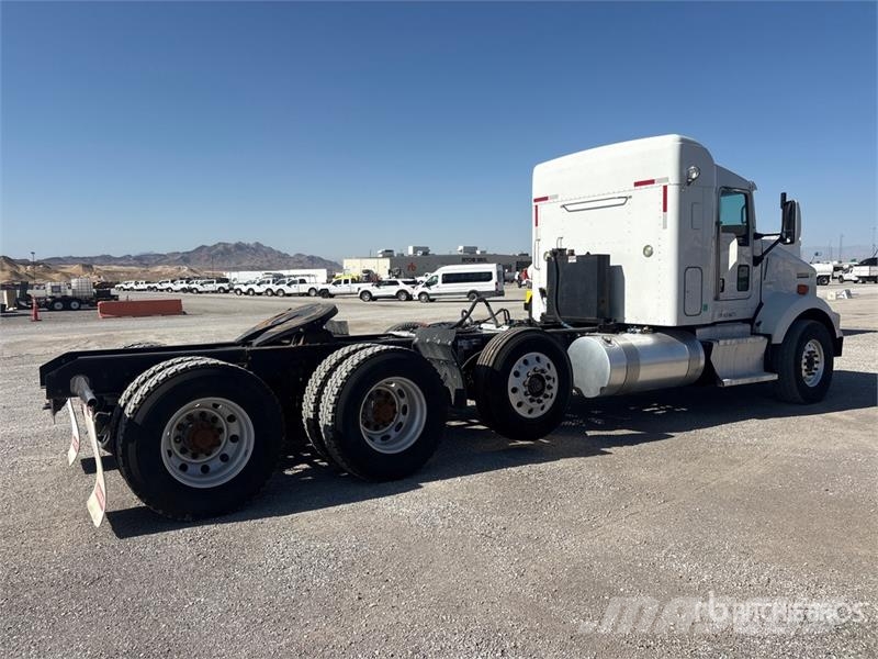 Kenworth T800 Vetopöytäautot