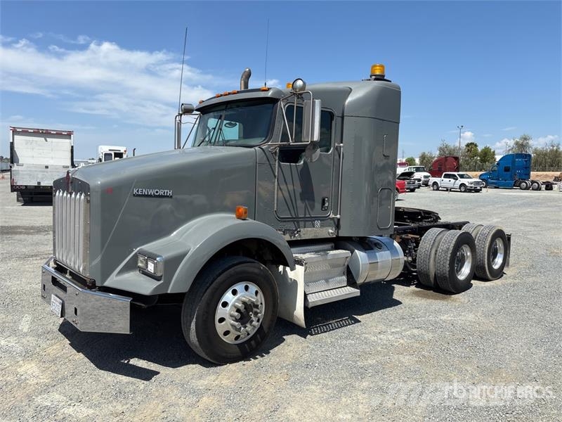 Kenworth T800 Autotractoare