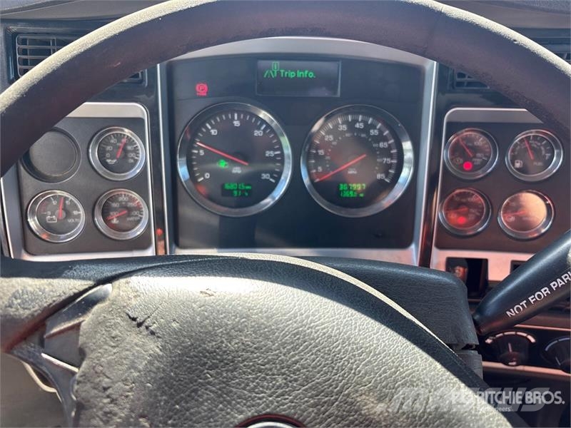 Kenworth T800 Prime Movers