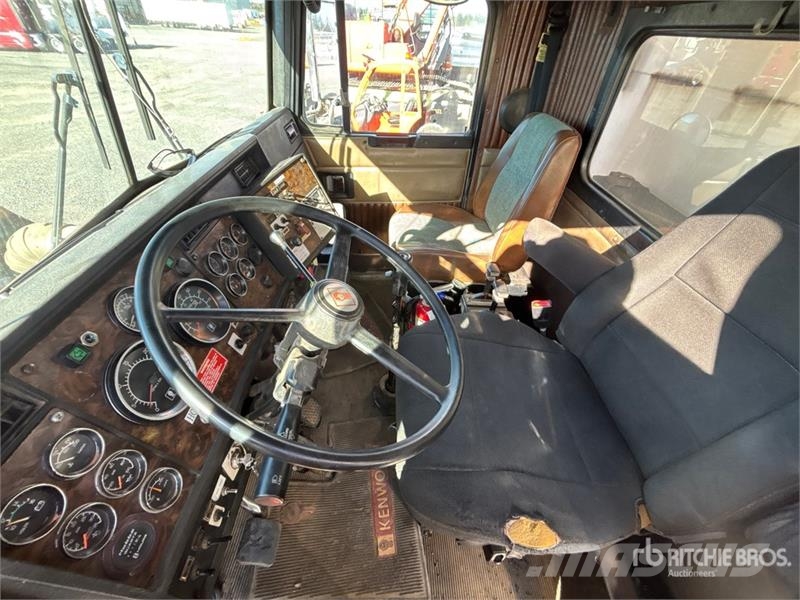 Kenworth T800 Pašizgāzējs