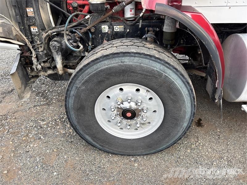 Kenworth T800 شاحنات قلابة