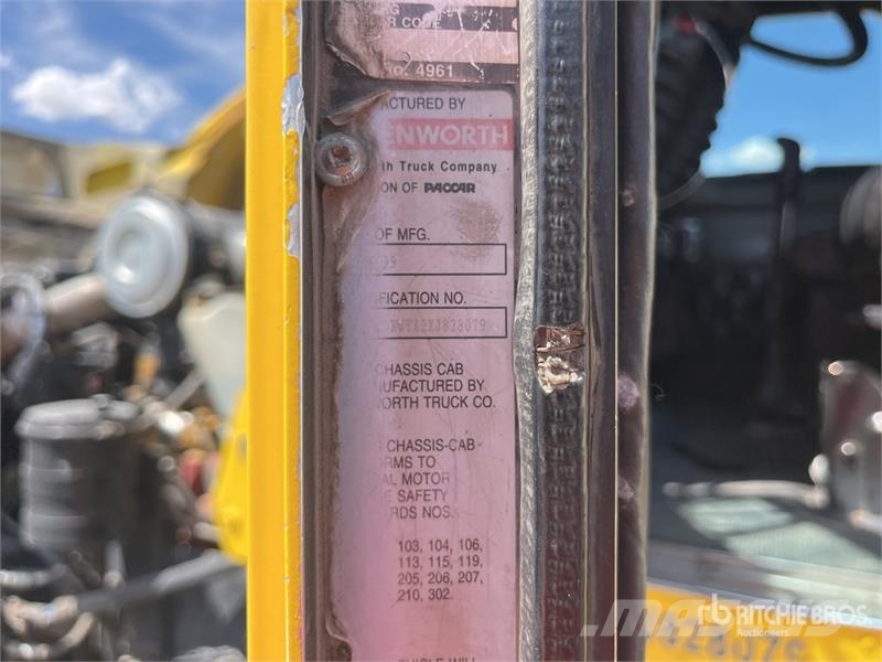 Kenworth T800 شاحنات قلابة
