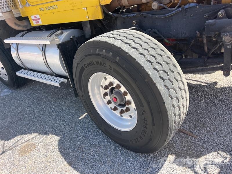 Kenworth T800 شاحنات قلابة