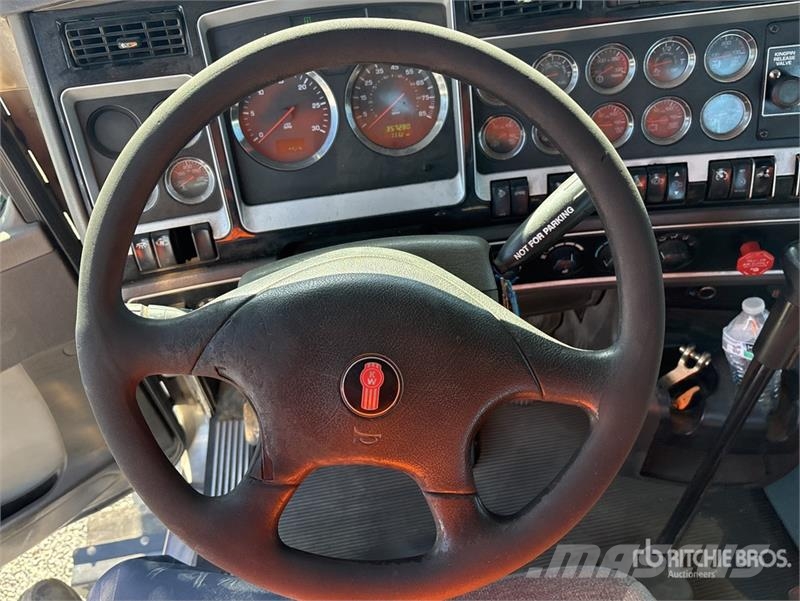 Kenworth T800 Prime Movers