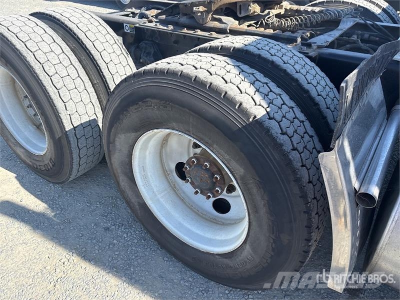 Kenworth T800 Prime Movers