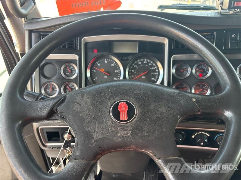 Kenworth T800 Kombinované/Čerpací cisterny