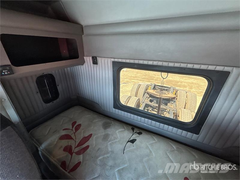 Kenworth T800 Autotractoare