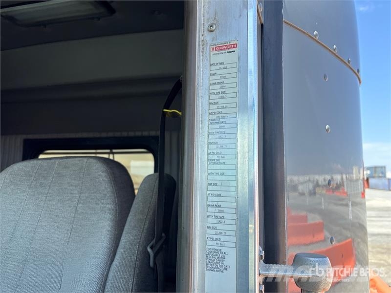 Kenworth T800 Autotractoare