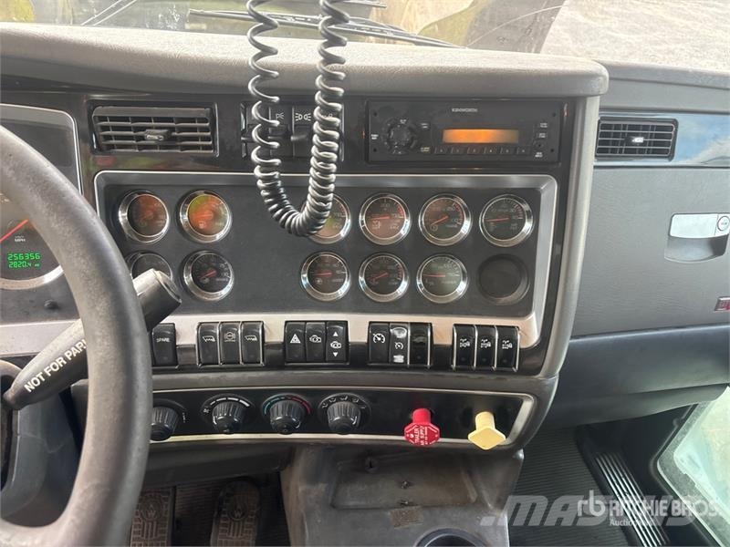 Kenworth T800 Tipper trucks