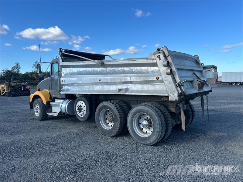 Kenworth T800 Pašizgāzējs