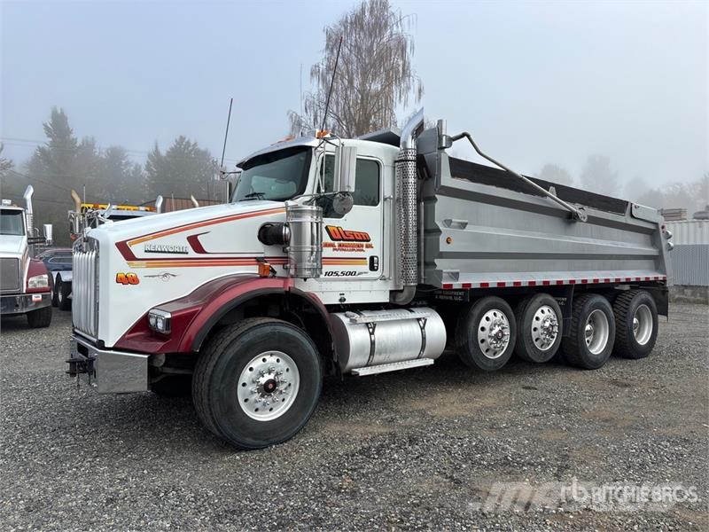 Kenworth T800 شاحنات قلابة