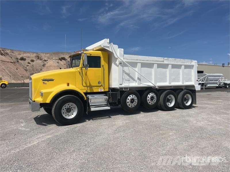 Kenworth T800 شاحنات قلابة