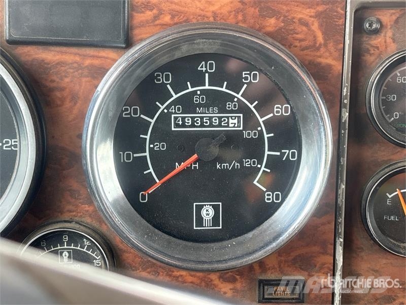 Kenworth T800 Цистерна