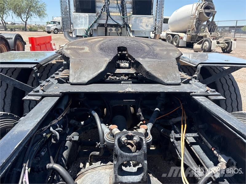 Kenworth T800 中古トラクターヘッド | トレーラーヘッド