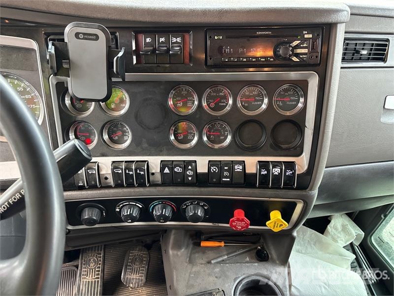 Kenworth T800 شاحنات قلابة