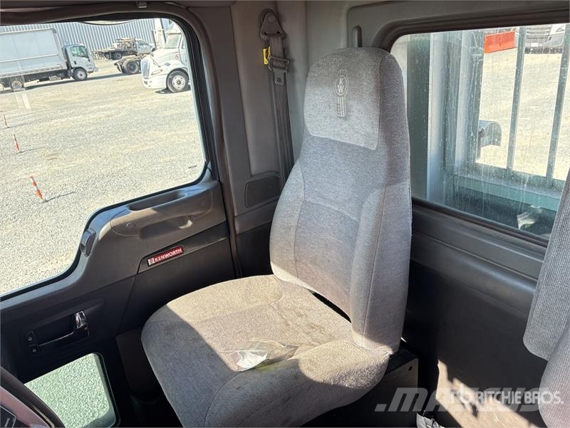 Kenworth T800 Prime Movers