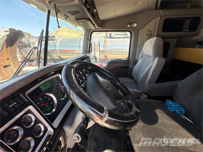 Kenworth T800 Vetopöytäautot