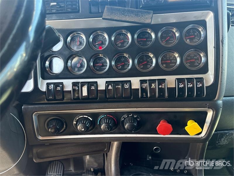 Kenworth T800 Vetopöytäautot