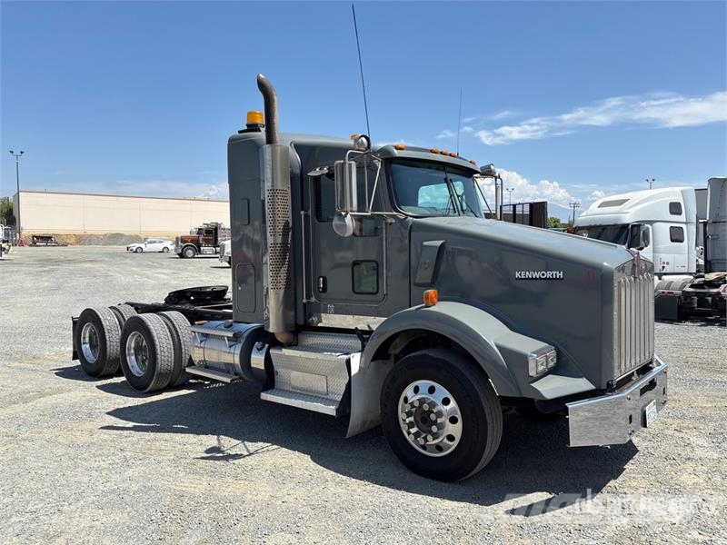 Kenworth T800 Autotractoare