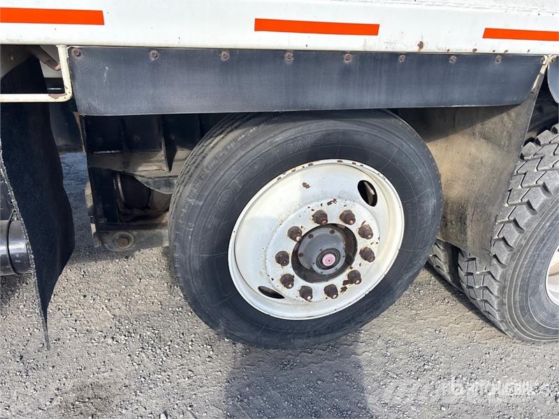 Kenworth T800 Pašizgāzējs