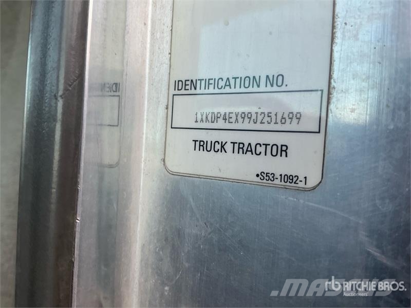 Kenworth T800 Truck Tractor Units