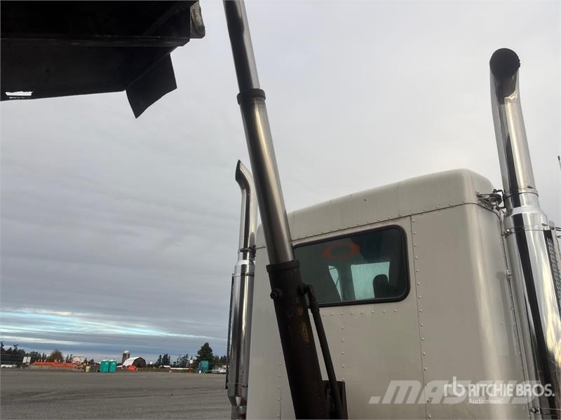 Kenworth T800 معدات النقل - غير ذلك