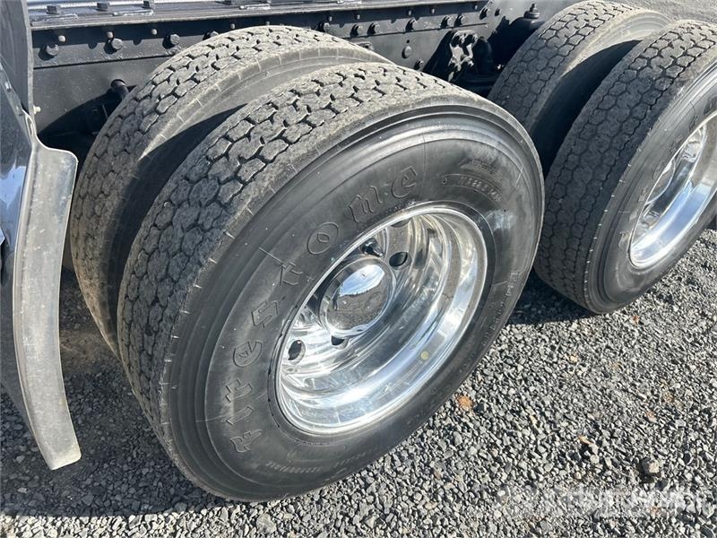 Kenworth T800 Trekkvogner