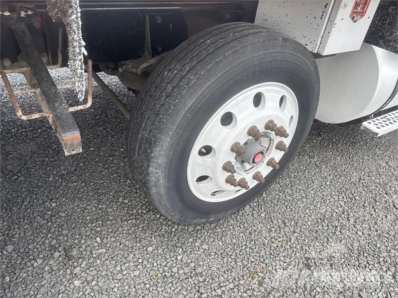 Kenworth T800 معدات النقل - غير ذلك