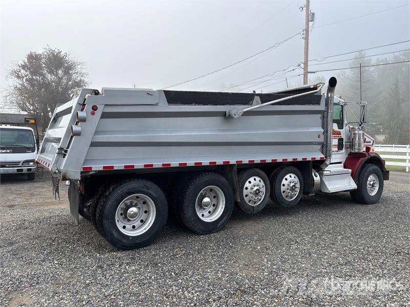 Kenworth T800 شاحنات قلابة