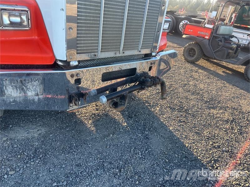 Kenworth T800 Cisterny na vodu