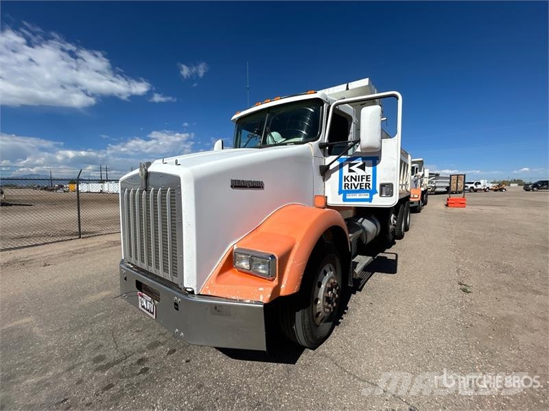 Kenworth T800 شاحنات قلابة