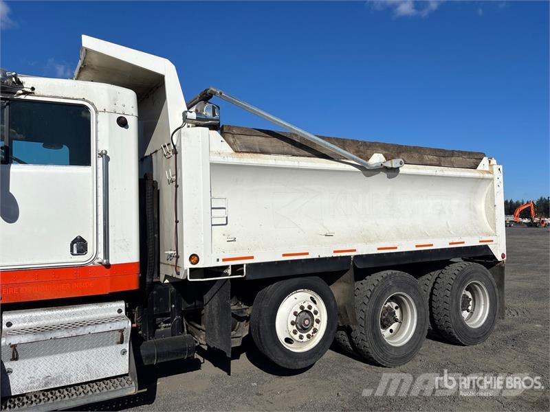 Kenworth T800 Pašizgāzējs
