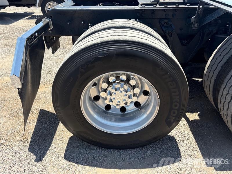 Kenworth T800 中古トラクターヘッド | トレーラーヘッド