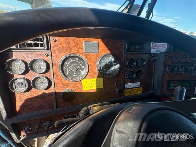 Kenworth T800 Самосвал